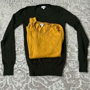 Abound scoop neck 2 sweater bundle